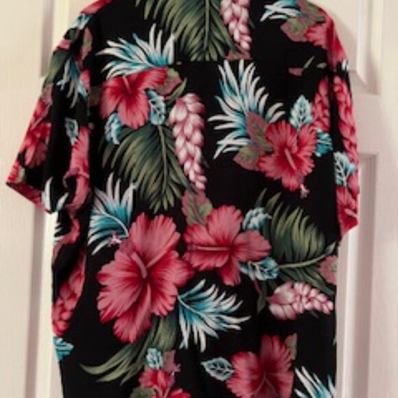 Floral Black Casual Button Down Shirt - Picture 4 of 6